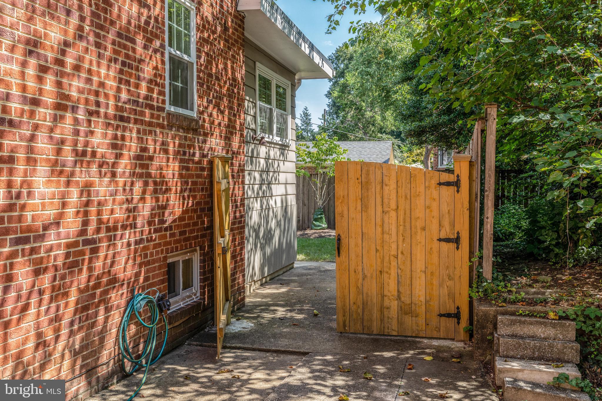 603 Russell Road Alexandria, VA 22301 - Photo 58 of 58 Newer gate from driveway to rear yard