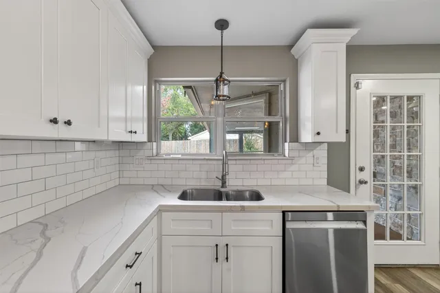 $2,450 | 31114 Stella Lane, Tomball, TX 77375