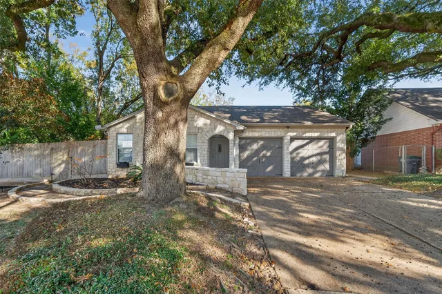 $2,450 | 31114 Stella Lane, Tomball, TX 77375