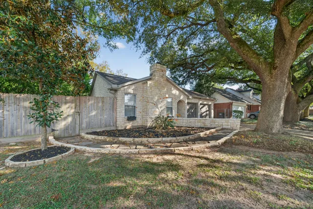 $2,450 | 31114 Stella Lane, Tomball, TX 77375