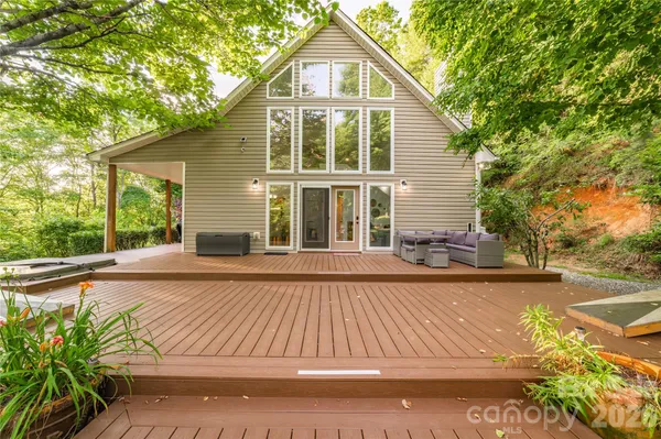 $460,000 | 67 Hummingbird Hill Road, Franklin, NC 28734