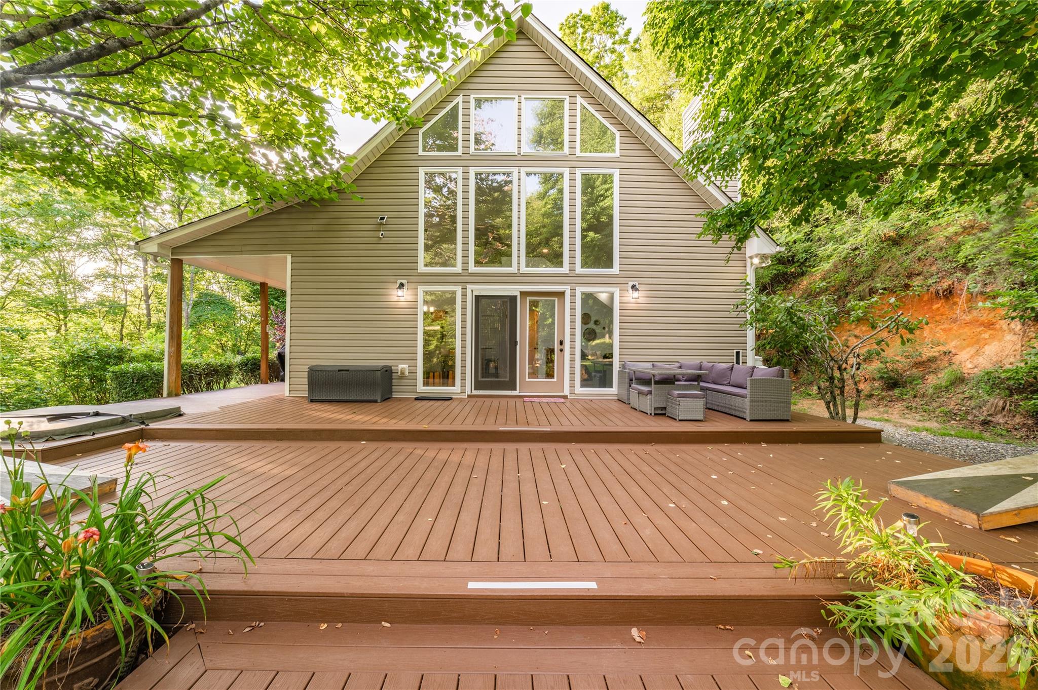 67 Hummingbird Hill Road Franklin, NC 28734 - Photo 1 of 18 Gallery Image 1