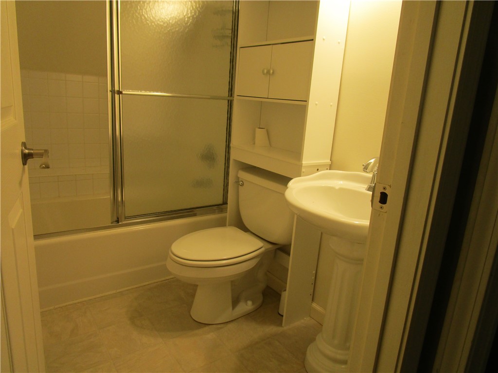 90 Beyers Lake Road Pana, IL 62557 - Photo 8 of 12