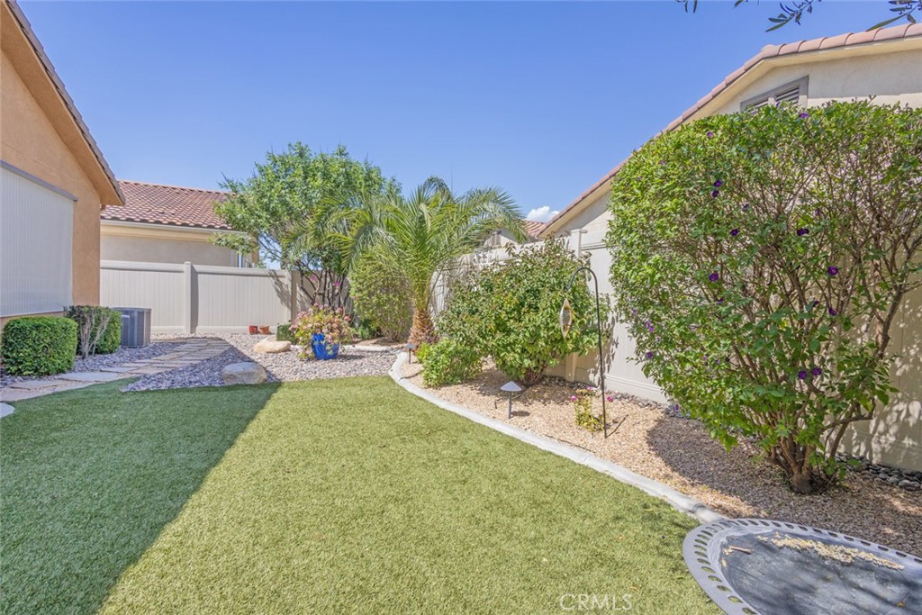 1370 Corte Alamonte Hemet, CA 92545 - Photo 26 of 62 a view of a back yard of the house