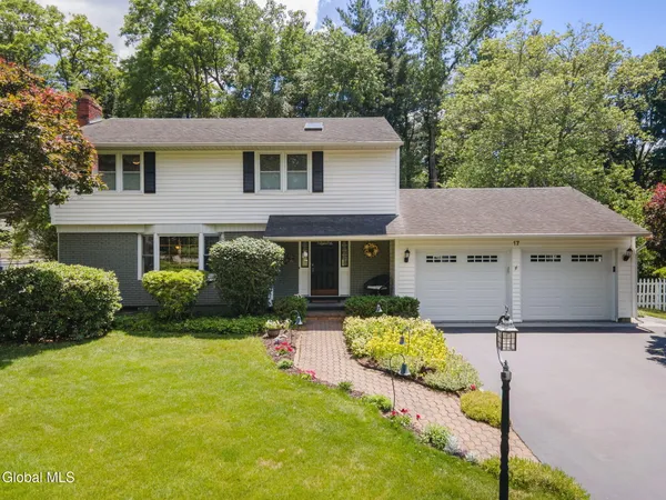 $475,000 | 17 Northgate Drive, Guilderland, NY 12203