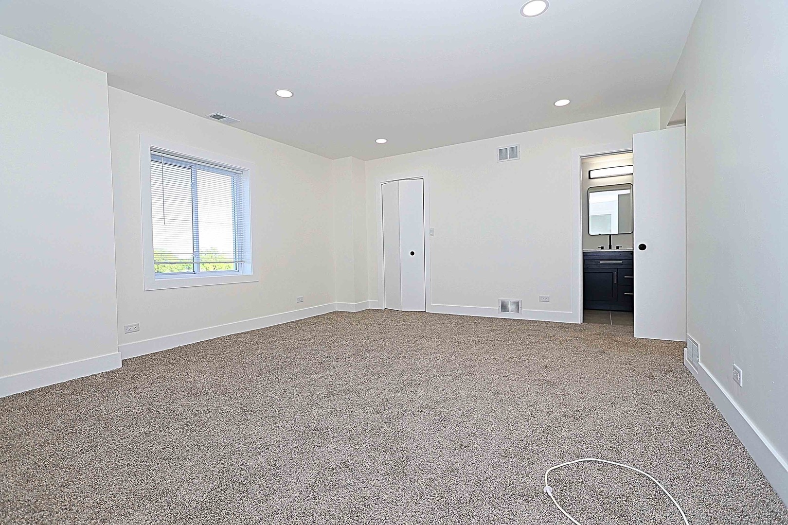 6337 Roosevelt Road, Unit 408 Berwyn, IL 60402 - Photo 14 of 14