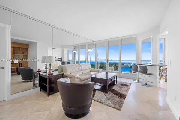 $5,500 | 4779 Collins Avenue, Unit 3206, Miami Beach, FL 33140