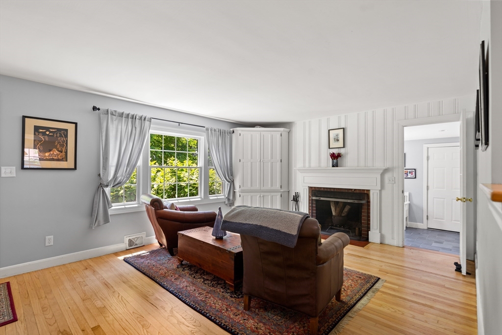 84 Pleasant Street Wenham, MA 01984 - Photo 6 of 38