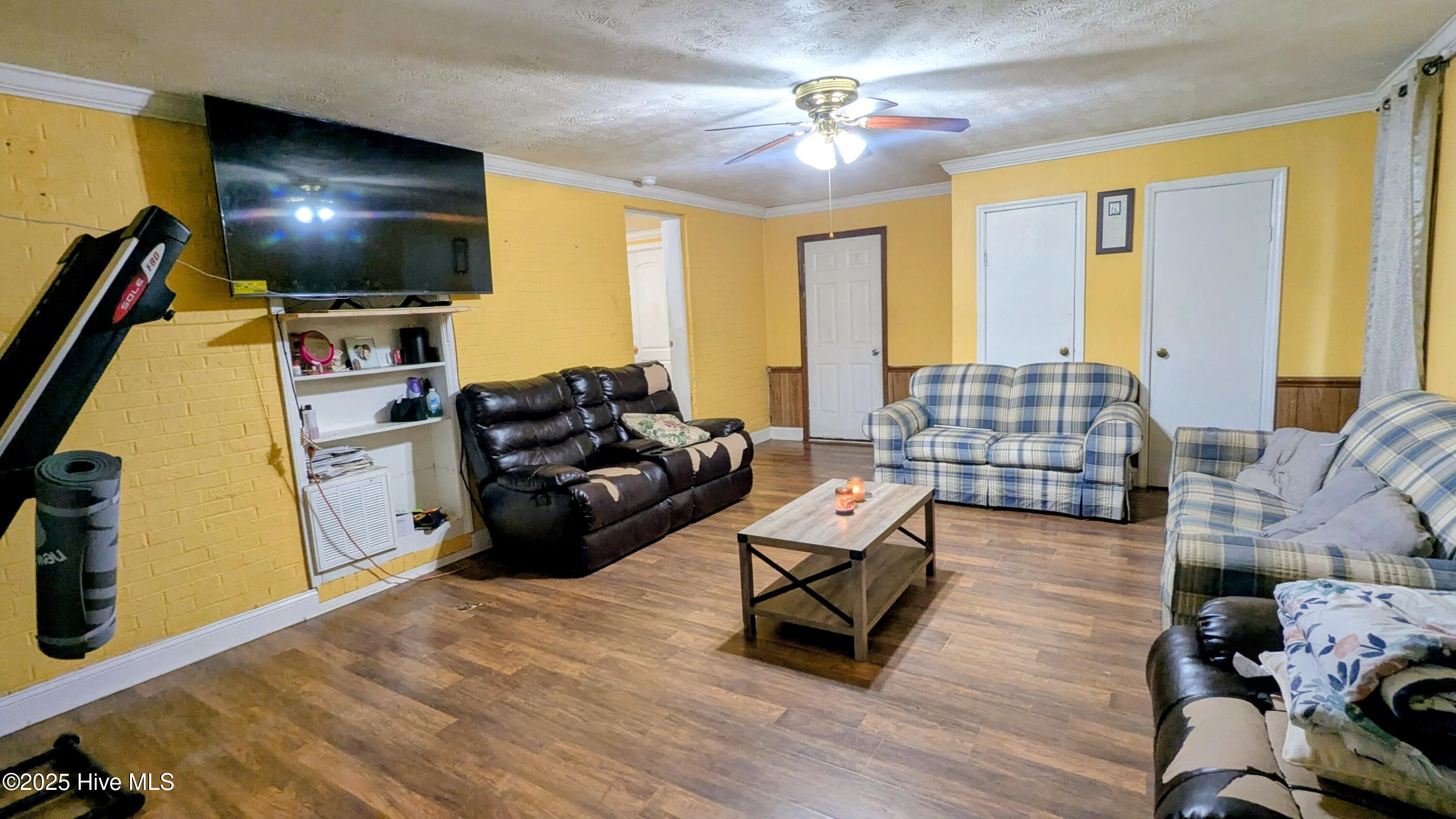 312 T Johnson Road Carthage, NC 28327 - Photo 6 of 23 PXL_20250929_160006312~2