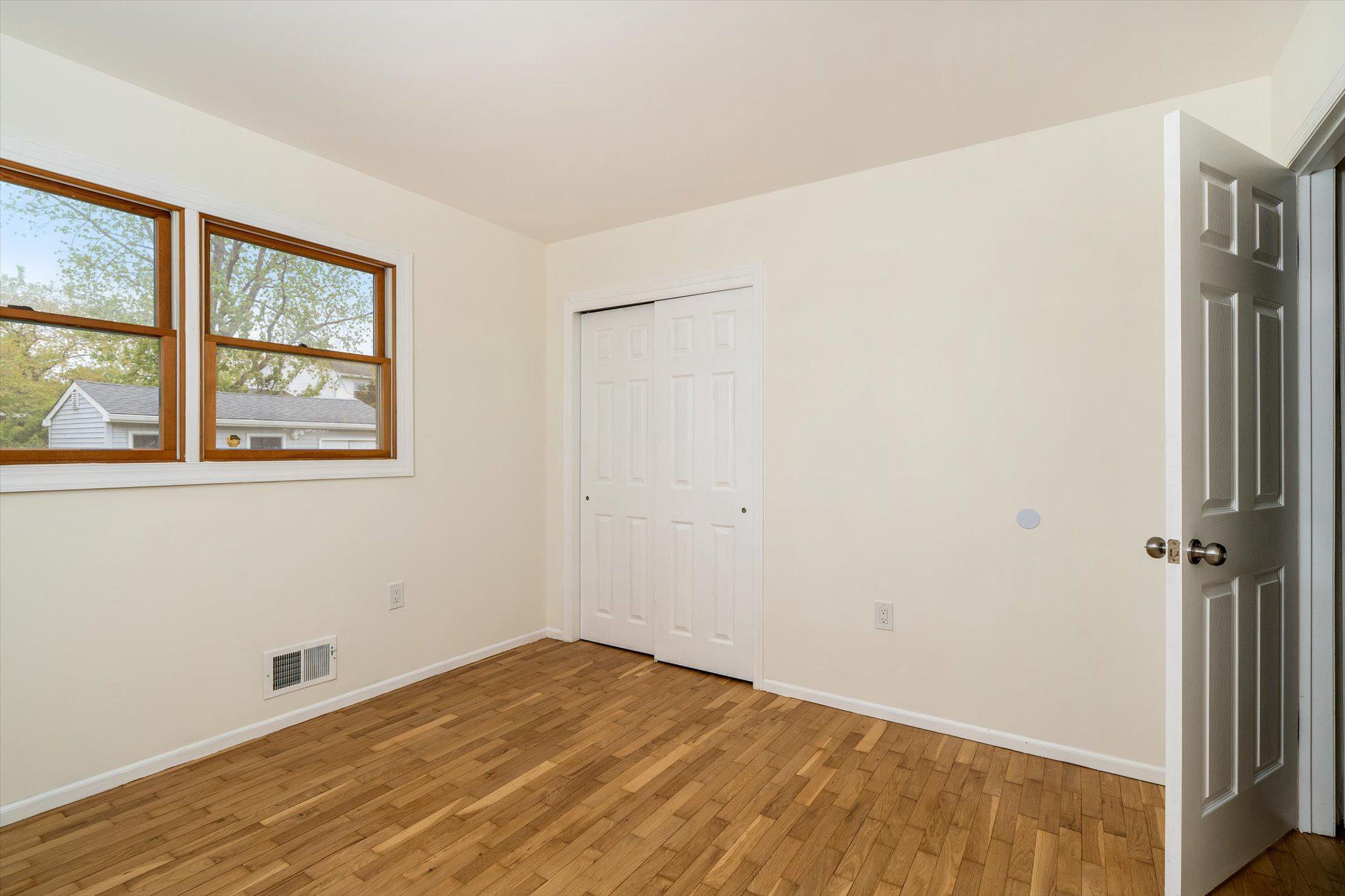 406 Flock Road Hamilton, NJ 08619 - Photo 29 of 40 Third Bedroom