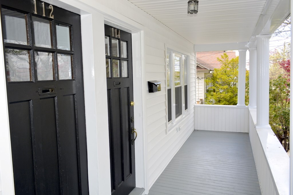 112 Colonial Road Providence, RI 02906 - Photo 3 of 29 Gallery Image 3