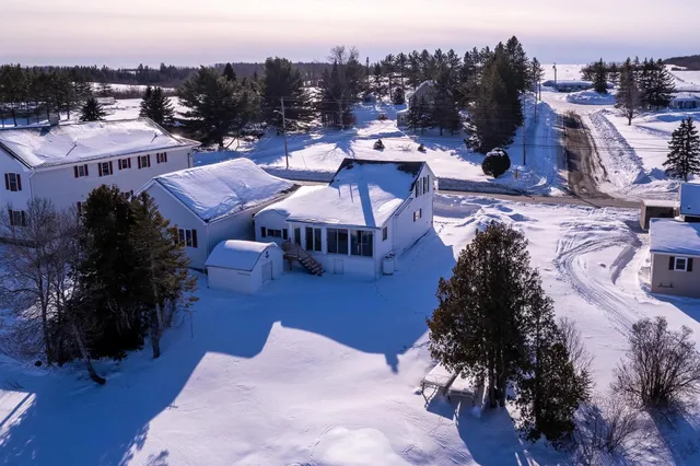 $299,900 | 481 Main Street, St. Agatha, ME 04772