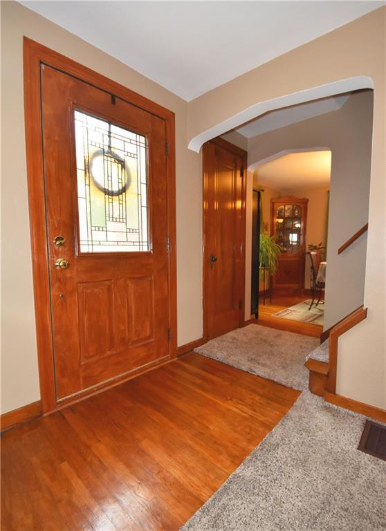 105 Leon Road Pittsburgh, PA 15220 - Photo 3 of 22 Gallery Image 3