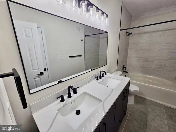 $257,900 | 13504 Derry Glen Court, Unit 201, Germantown, MD 20874