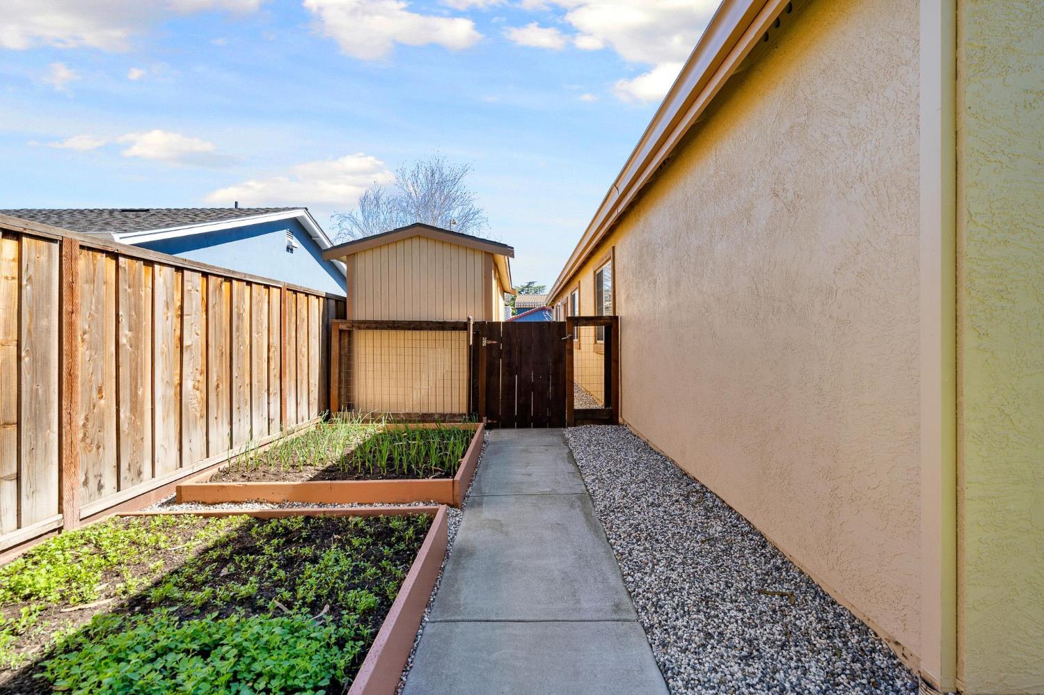 1363 Rincon Avenue Livermore, CA 94551 - Photo 64 of 65 a front view of a house with a yard