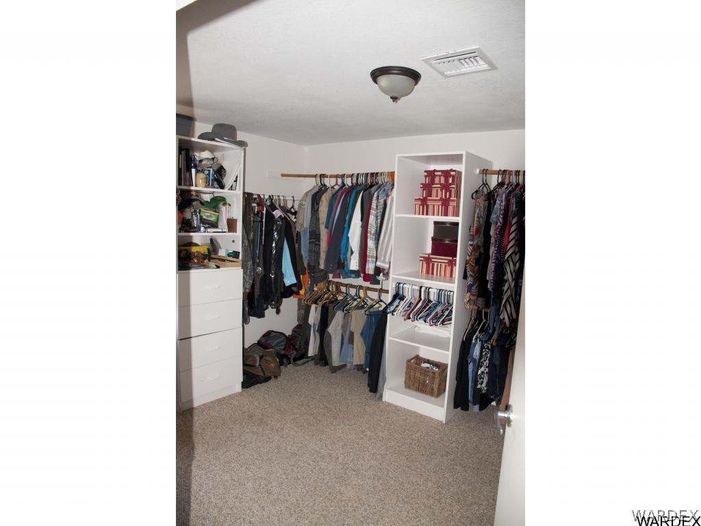 2700 Clack Cyn Road Kingman, AZ 86409 - Photo 12 of 28 Master walk in closet