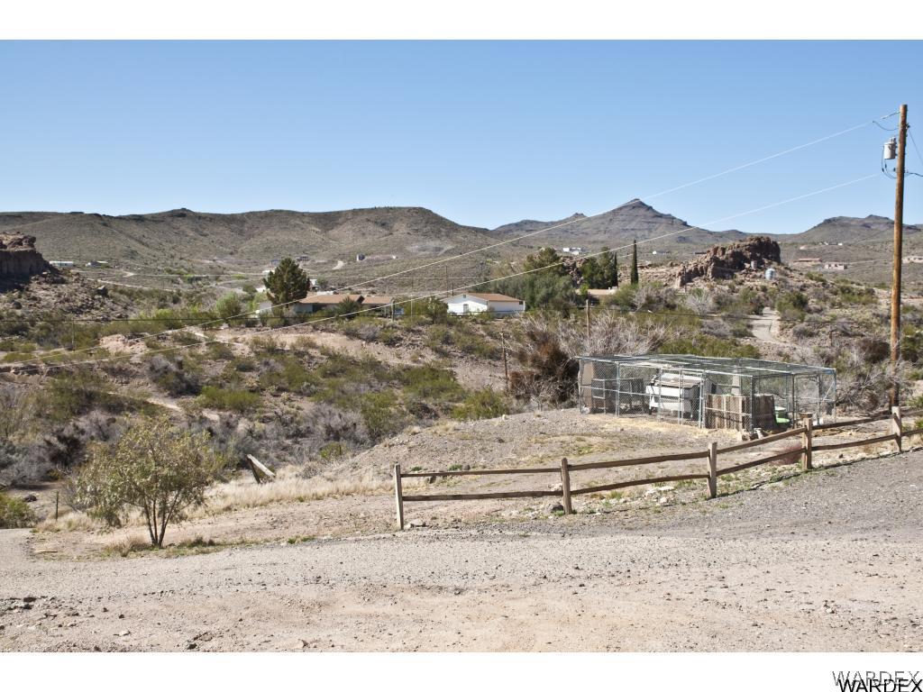 2700 Clack Cyn Road Kingman, AZ 86409 - Photo 21 of 28 Lots of room to enjoy