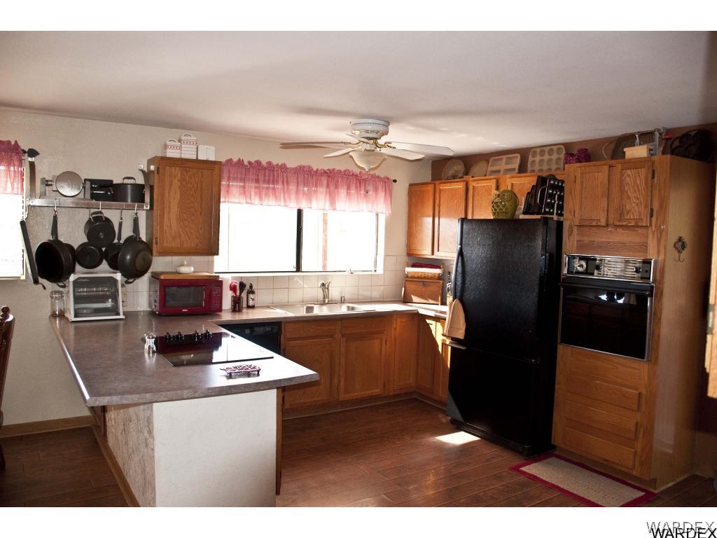 2700 Clack Cyn Road Kingman, AZ 86409 - Photo 4 of 28 Breakfast Counter