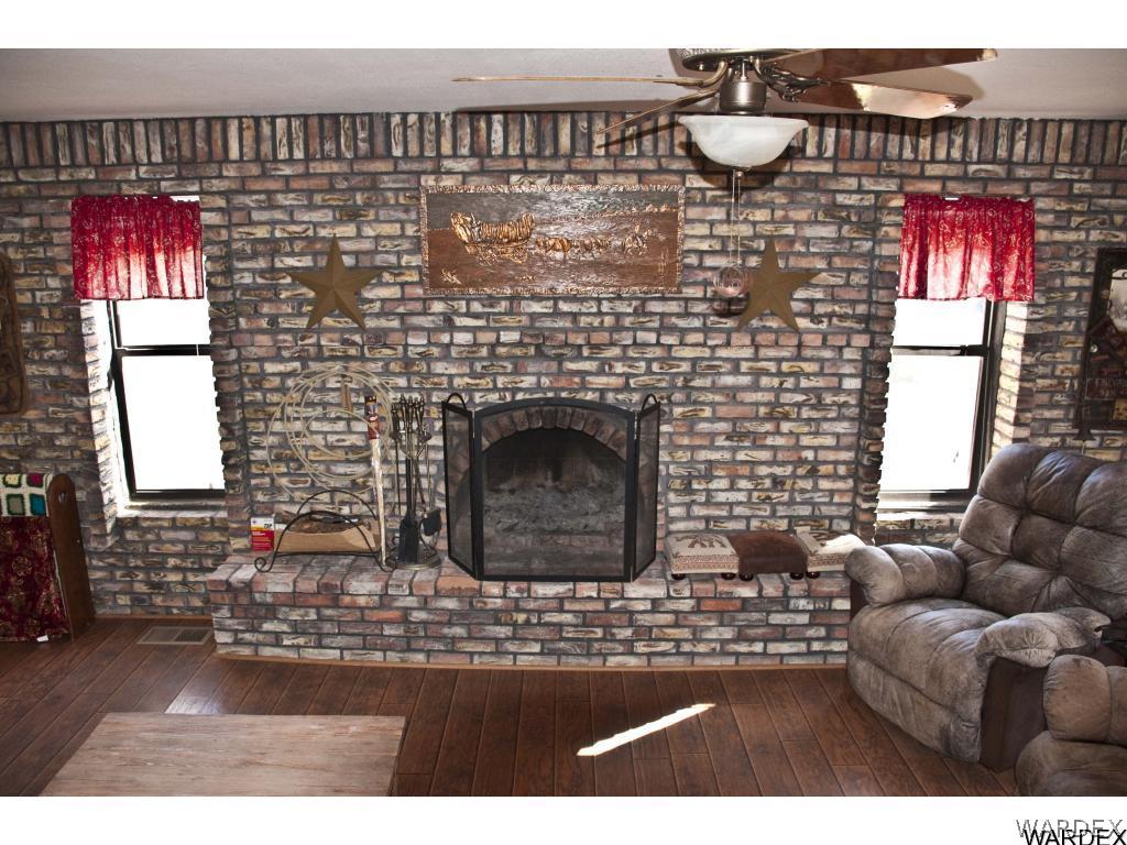 2700 Clack Cyn Road Kingman, AZ 86409 - Photo 9 of 28 Fireplace