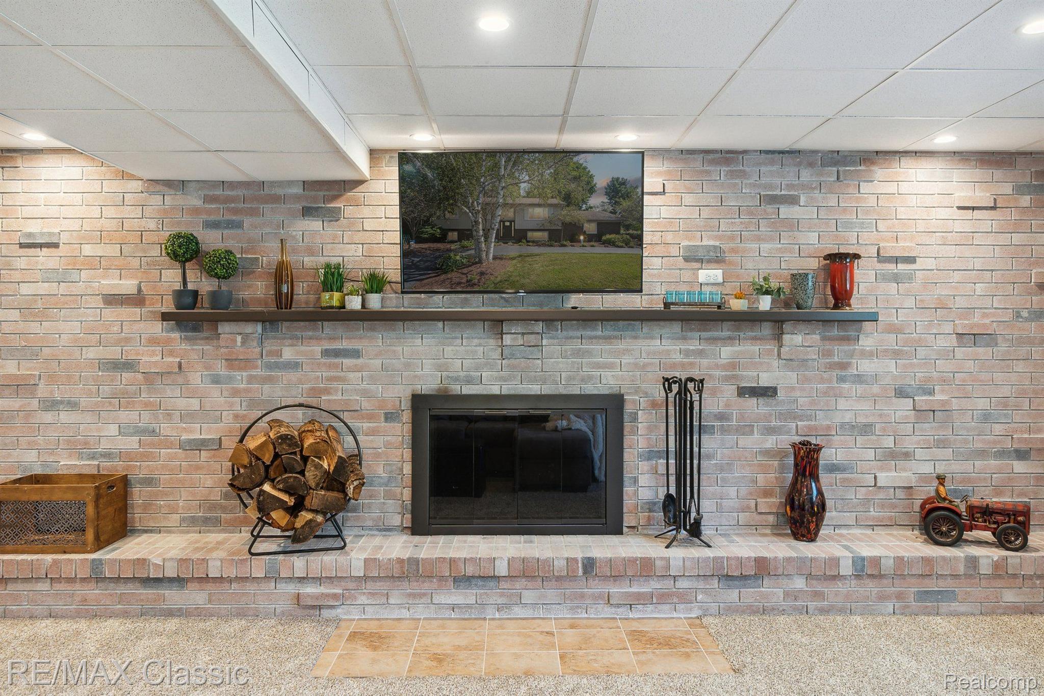 3340 North Hickory Ridge Road Highland, MI 48357 - Photo 25 of 44 Gallery Image 25