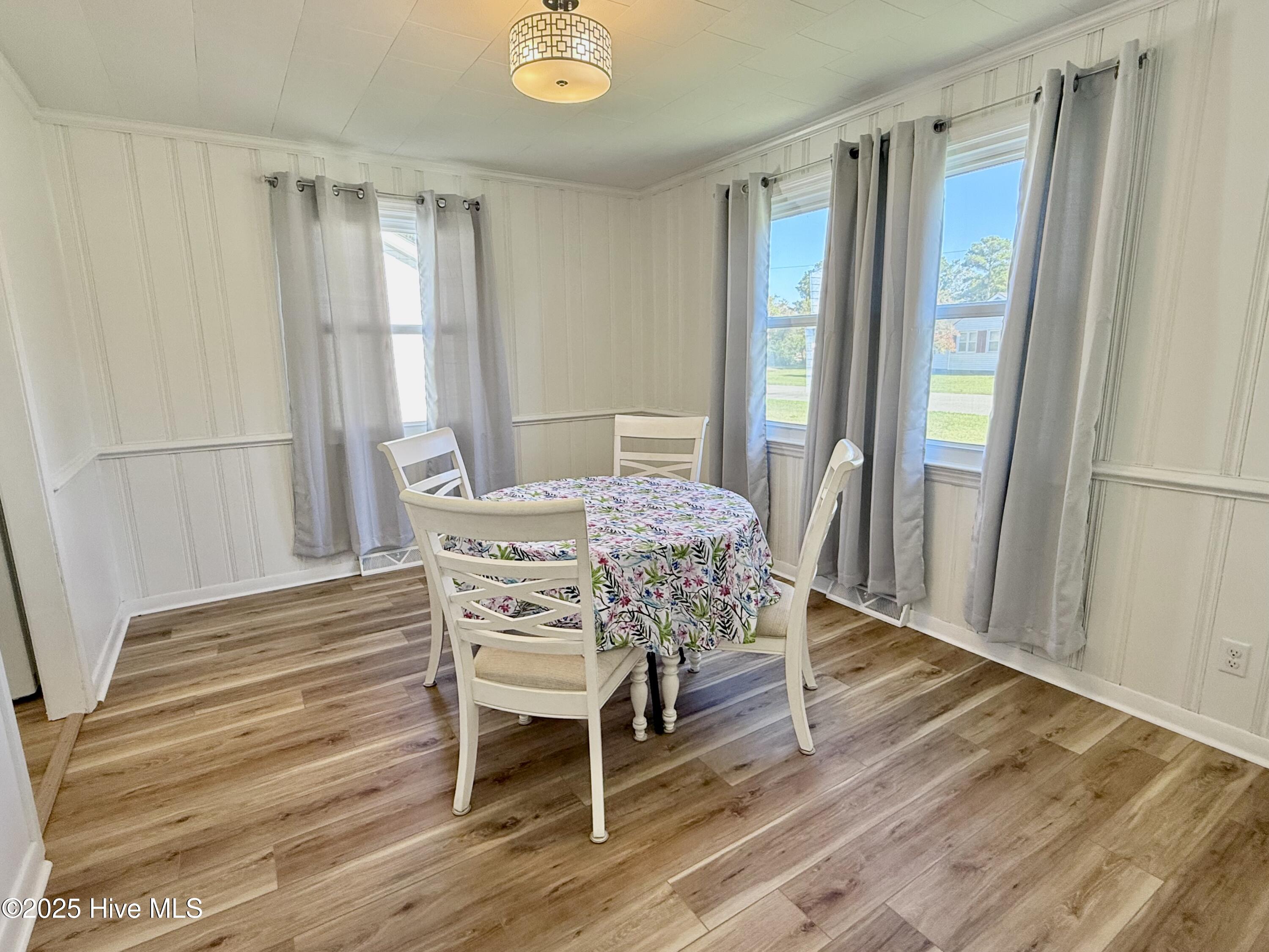 209 Hawthorne Road Edenton, NC 27932 - Photo 16 of 38 dining 1