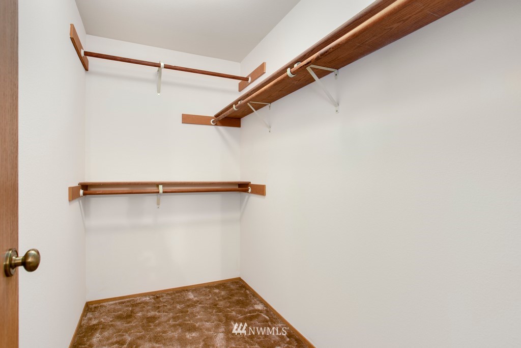 4112 Northeast 1st Place Renton, WA 98059 - Photo 15 of 22 Gallery Image 15