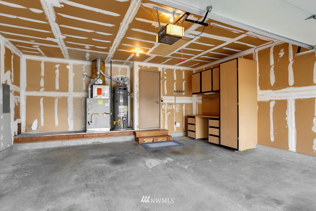 4112 Northeast 1st Place Renton, WA 98059 - Photo 19 of 22 Gallery Image 19