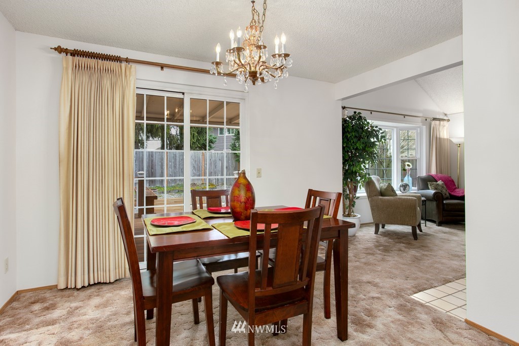 4112 Northeast 1st Place Renton, WA 98059 - Photo 9 of 22 Gallery Image 9