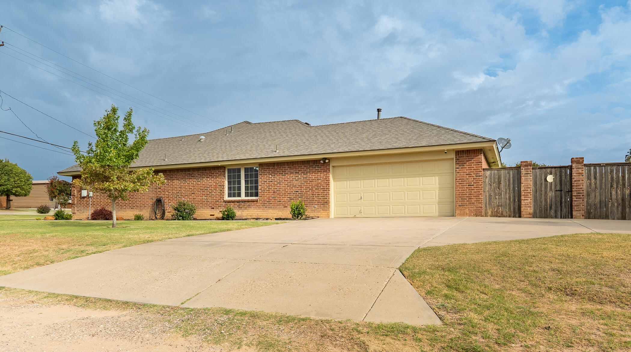 2102 Mesa Road Lubbock, TX 79403 - Photo 9 of 48 DSC04802-HDR