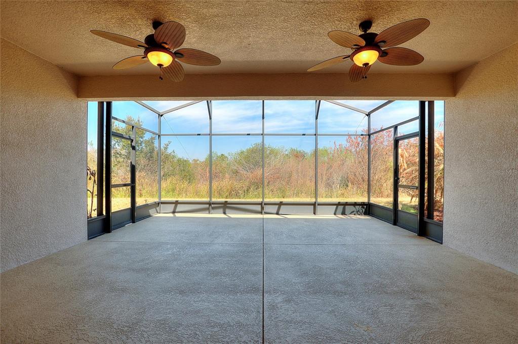 531 Villa Park Road Kissimmee, FL 34759 - Photo 29 of 63 a view of an empty room with a window