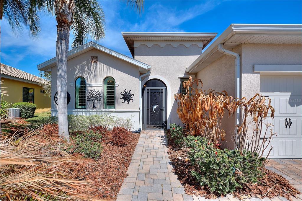 531 Villa Park Road Kissimmee, FL 34759 - Photo 38 of 63 a front view of a house with a yard