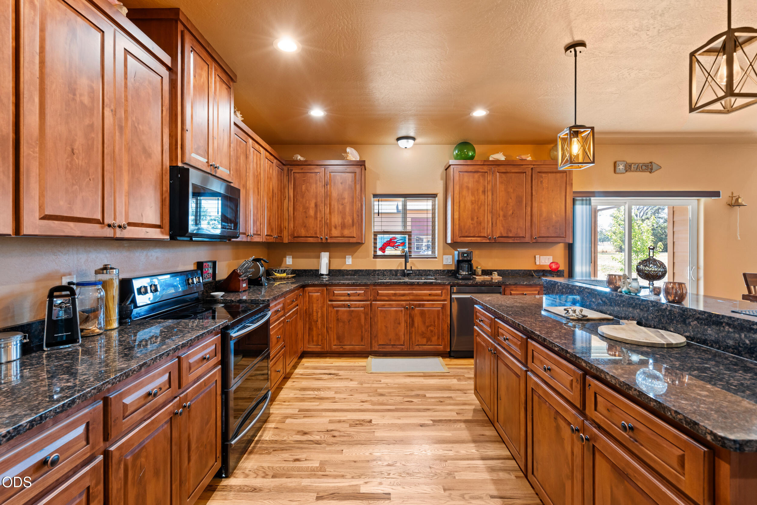 1213 Casino Road Medford, OR 97501 - Photo 47 of 77