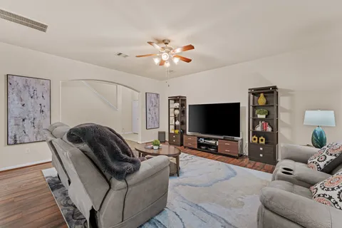 $325,000 | 6502 Wilshire Lakes, Houston, TX 77040