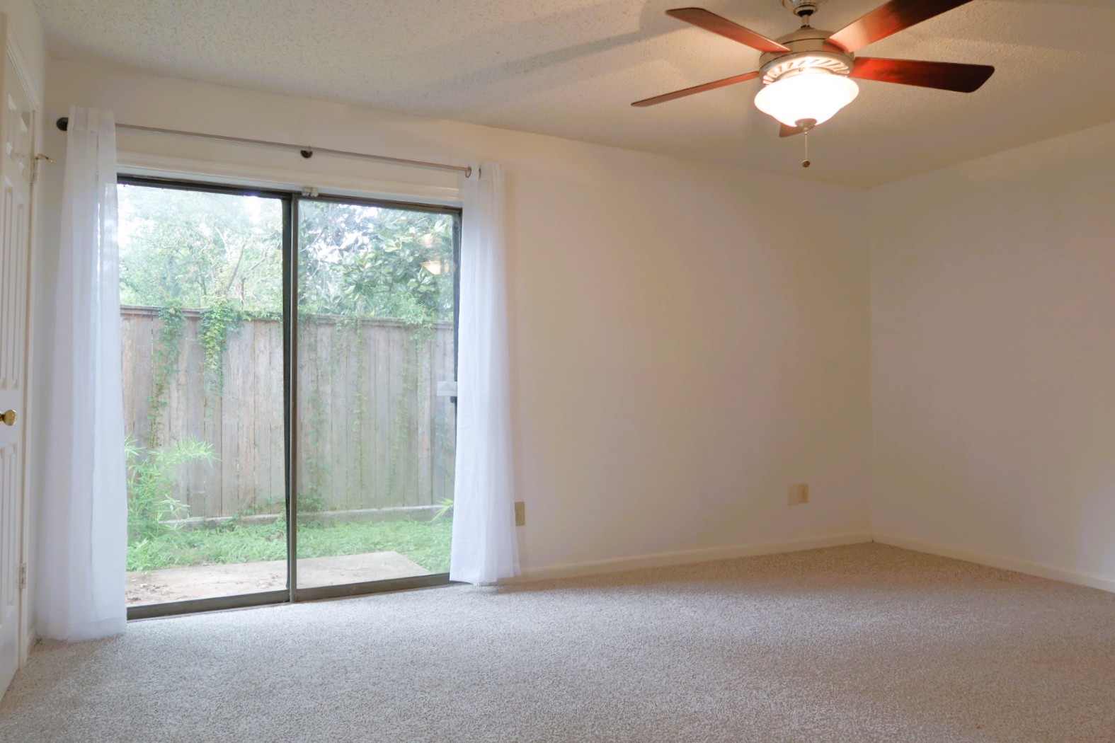 1311 Antoine Drive, Unit 251 Houston, TX 77055 - Photo 18 of 30 a view of a room with window