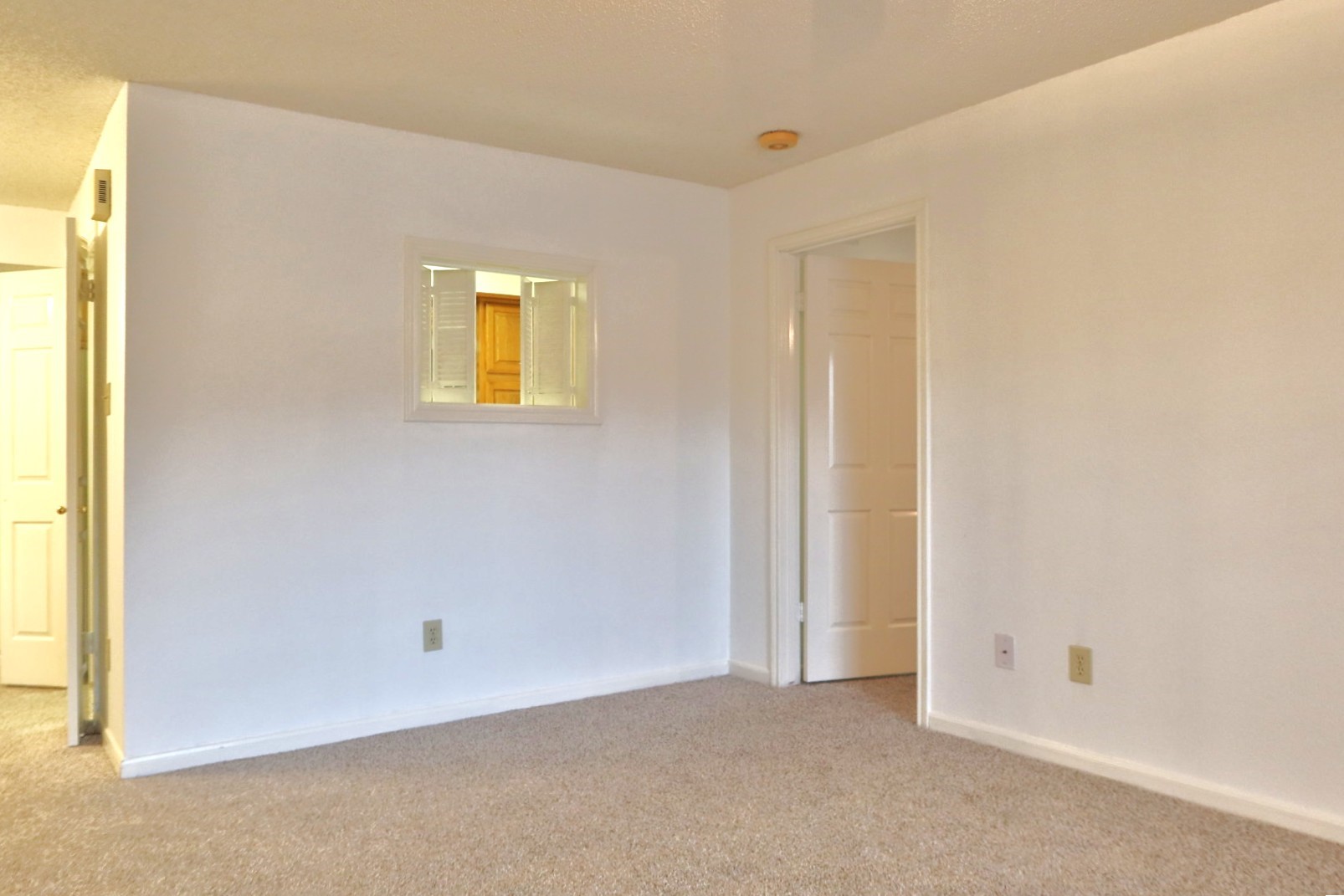 1311 Antoine Drive, Unit 251 Houston, TX 77055 - Photo 5 of 30 a view of an empty room