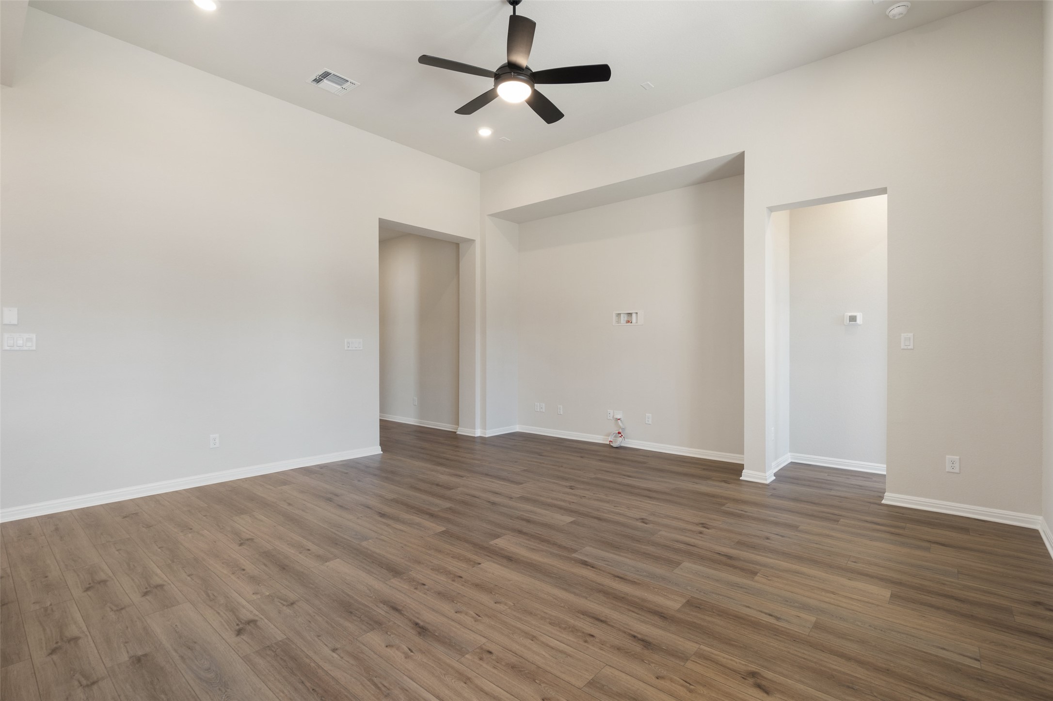 556 Redding Way Georgetown, TX 78633 - Photo 14 of 40 Photos are representative images and renderings for illustrative purposes only. Actual structural options and design images of the home may vary.
