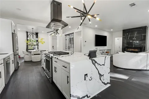 $849,900 | 855 Fleetwood Circle Southwest, Atlanta, GA 30311