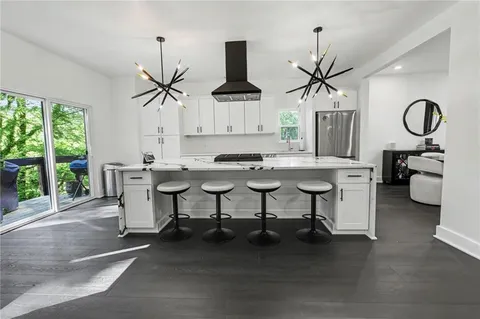 $849,900 | 855 Fleetwood Circle Southwest, Atlanta, GA 30311