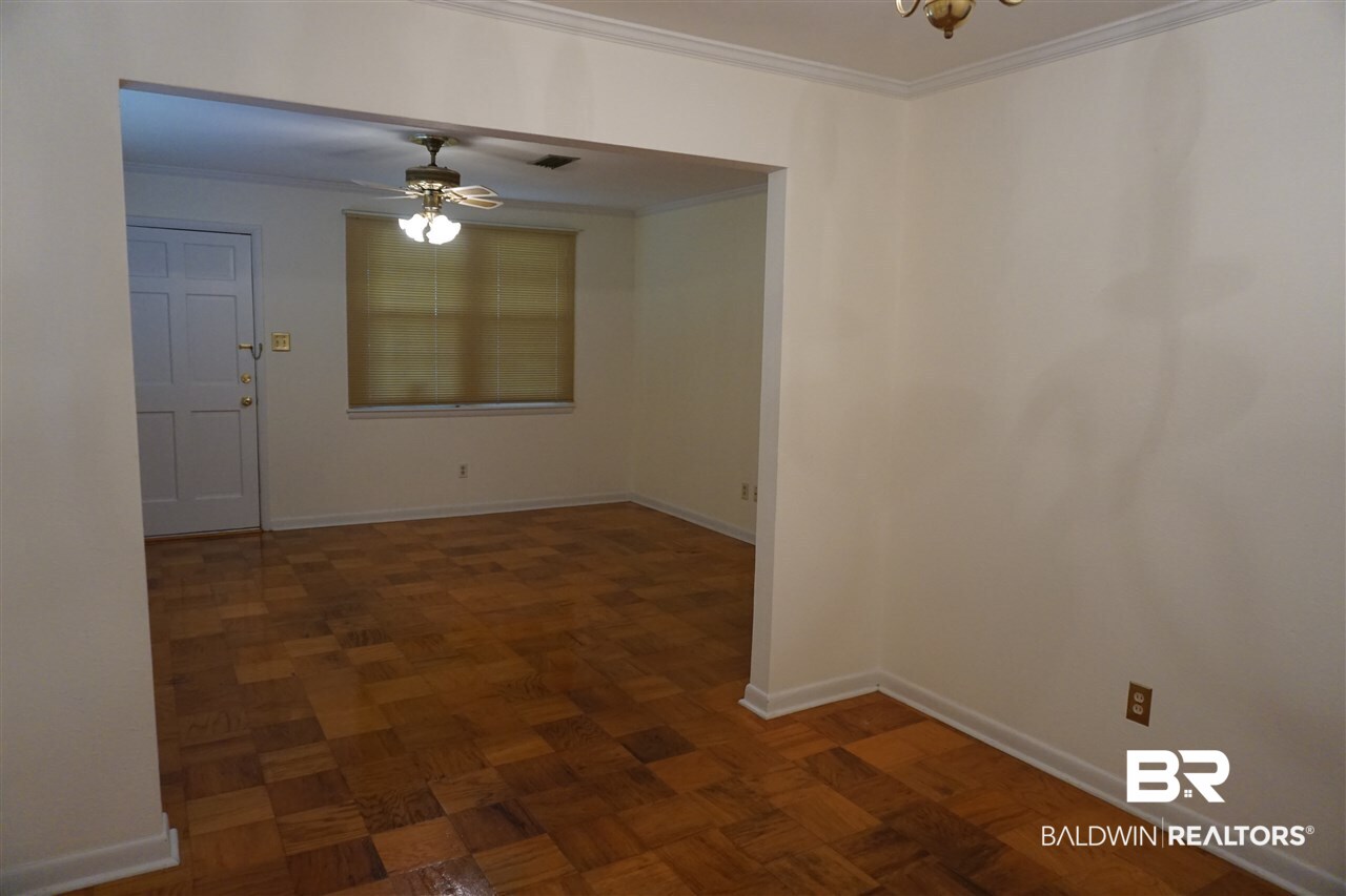 4153 La Rose Court Mobile, AL 36609 - Photo 6 of 26