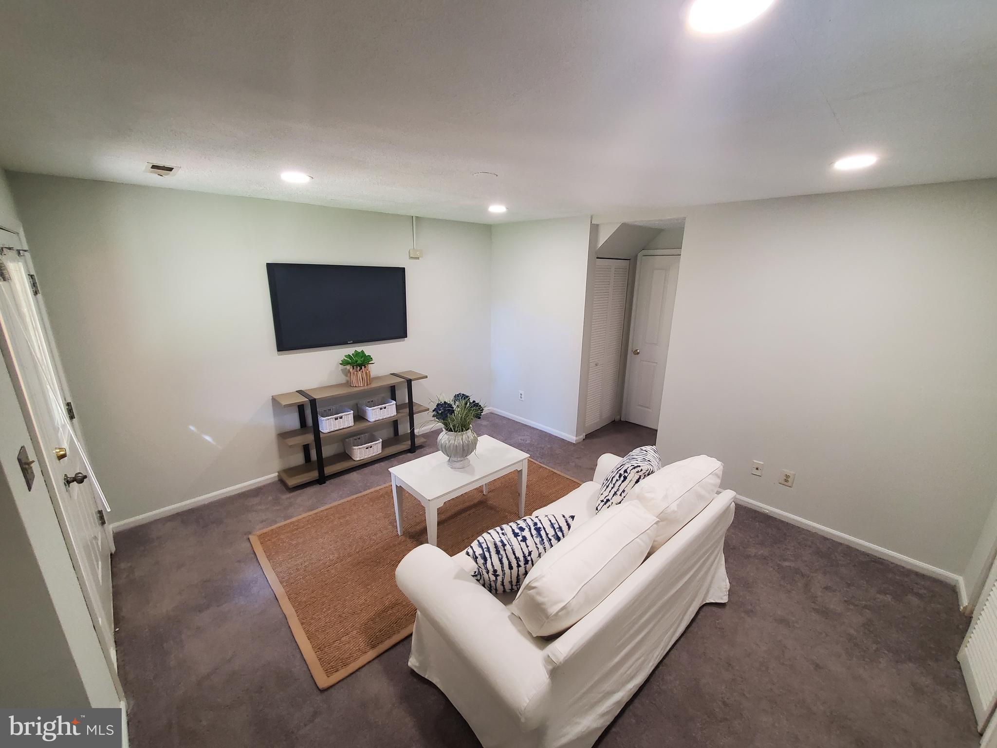 5218 Downing Road Baltimore, MD 21212 - Photo 6 of 29 Gallery Image 6