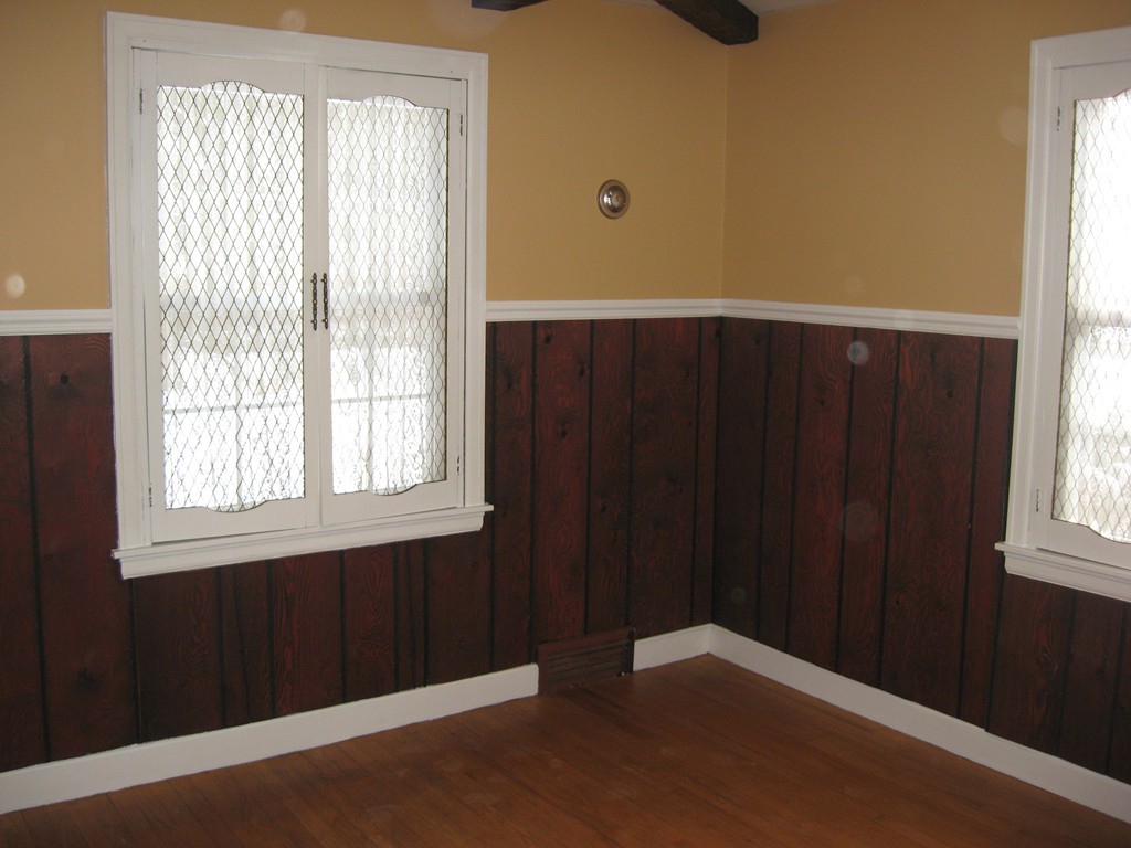 672 Amostown Road West Springfield, MA 01089 - Photo 14 of 30 an empty room with windows