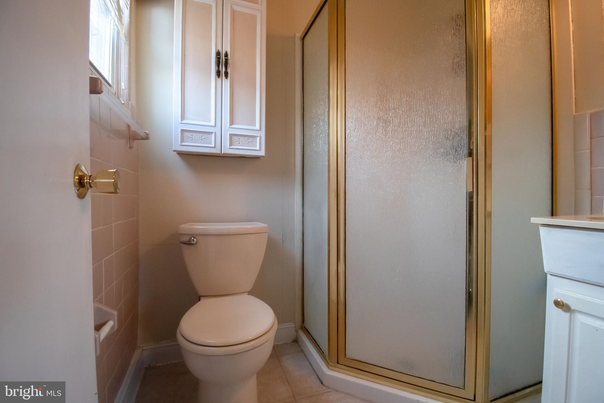 7228 Shalkop Street Philadelphia, PA 19128 - Photo 12 of 23 master bath