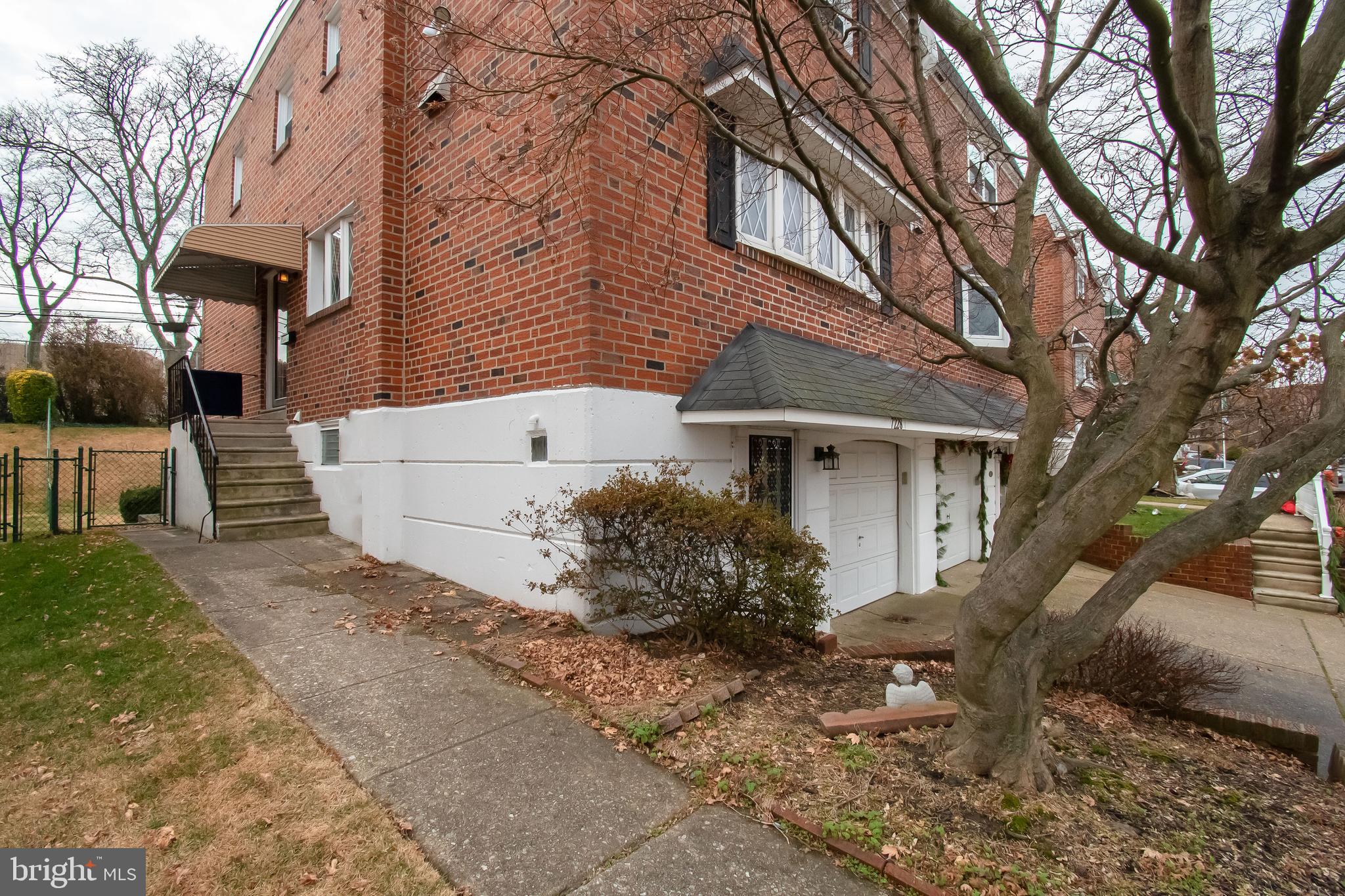 7228 Shalkop Street Philadelphia, PA 19128 - Photo 2 of 23 Side