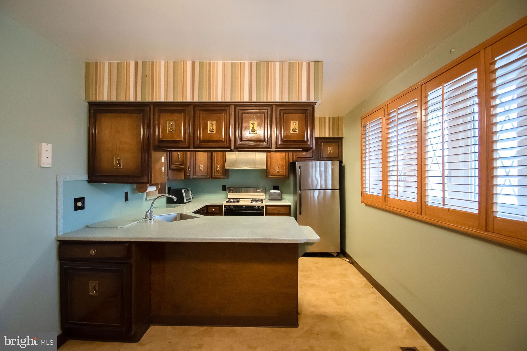 7228 Shalkop Street Philadelphia, PA 19128 - Photo 5 of 23 Kitchen