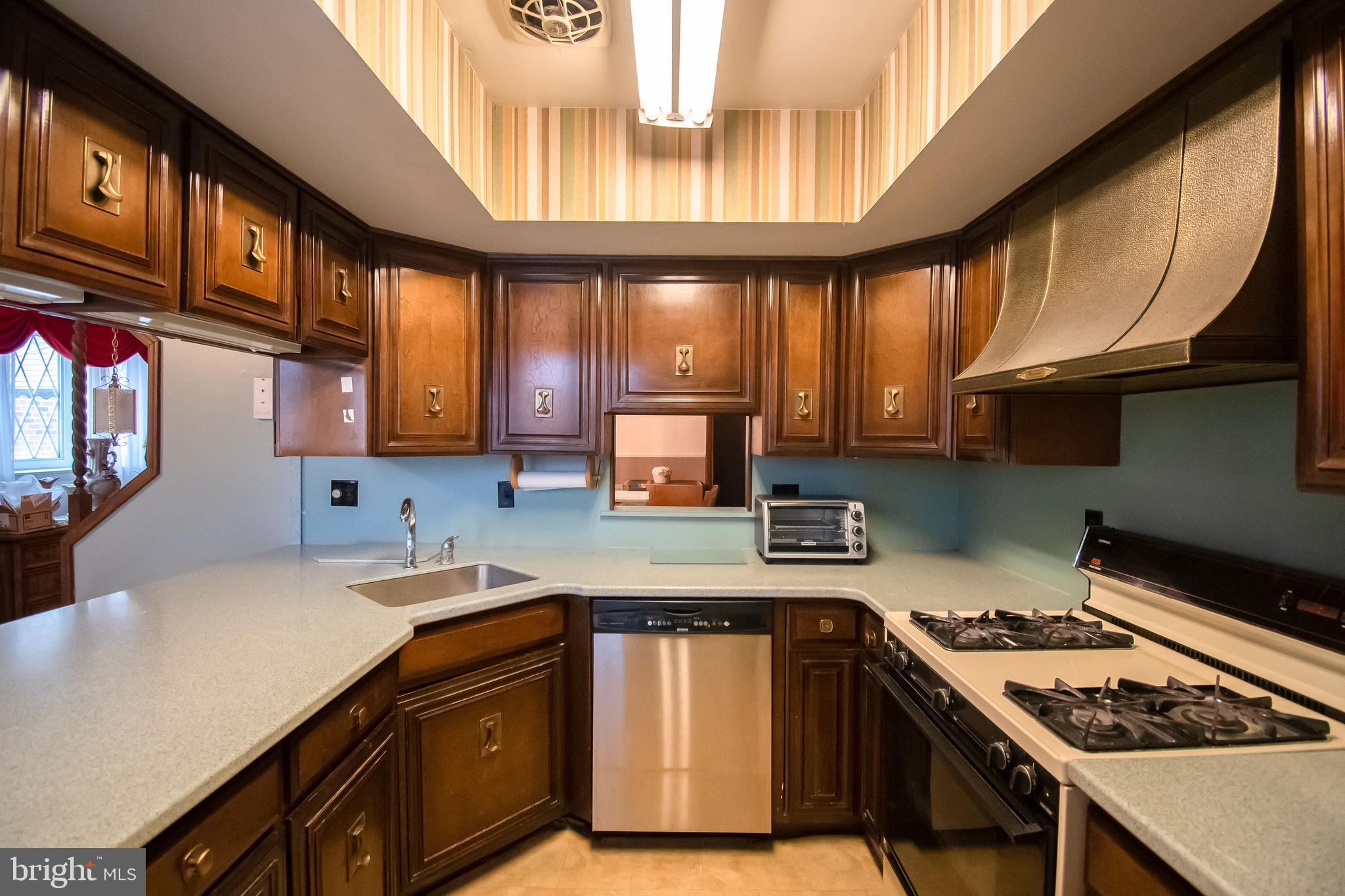 7228 Shalkop Street Philadelphia, PA 19128 - Photo 6 of 23
