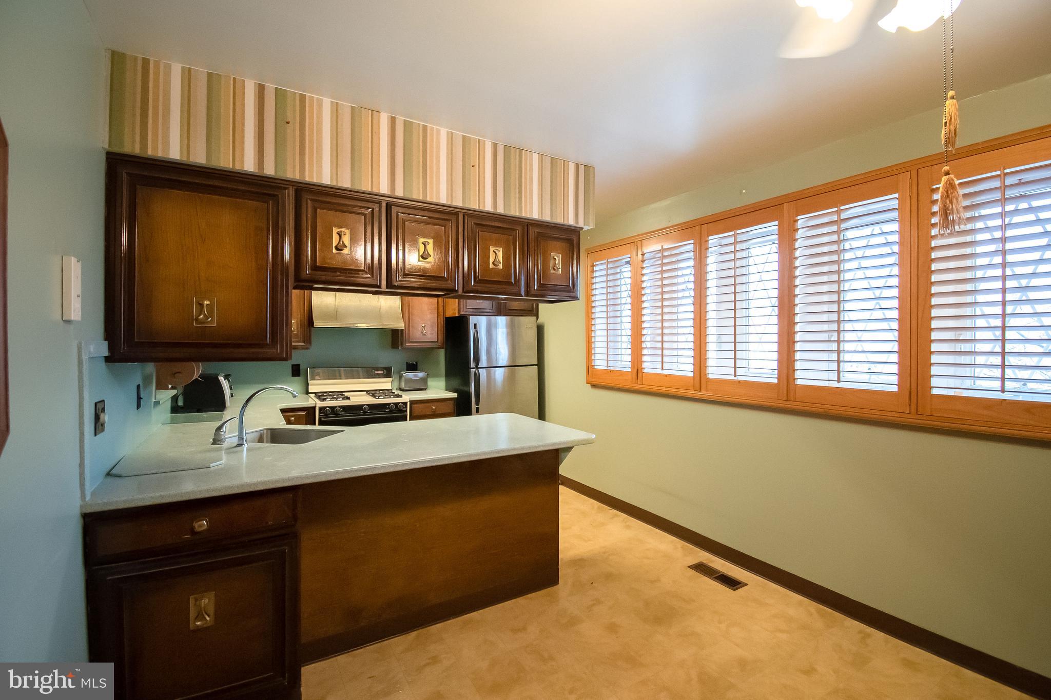 7228 Shalkop Street Philadelphia, PA 19128 - Photo 7 of 23