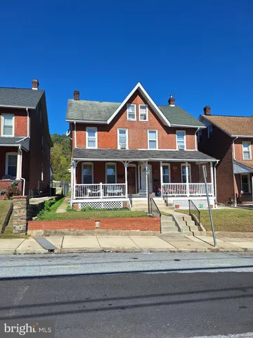 $274,500 | 381 Charles Street, Coatesville, PA 19320