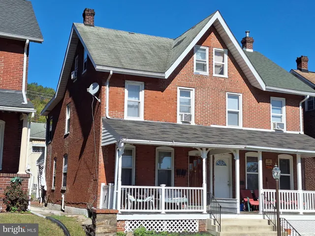 $274,500 | 381 Charles Street, Coatesville, PA 19320