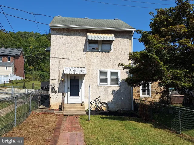$274,500 | 381 Charles Street, Coatesville, PA 19320