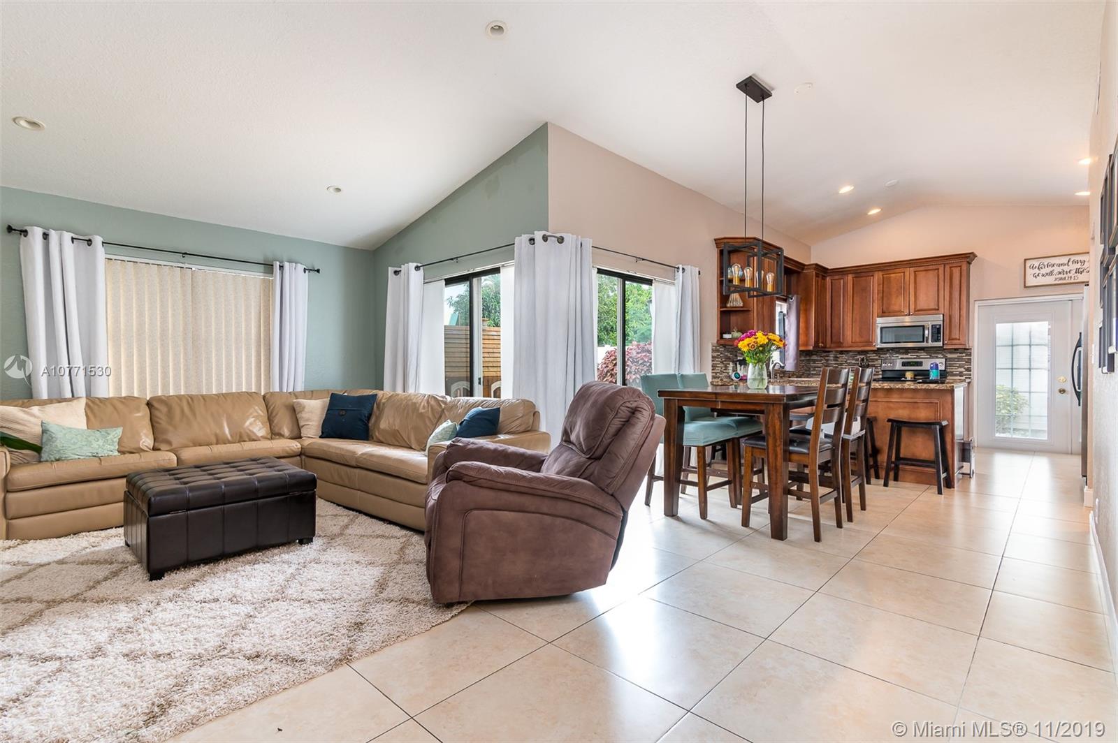 9177 Gettysburg Road Boca Raton, FL 33434 - Photo 4 of 16